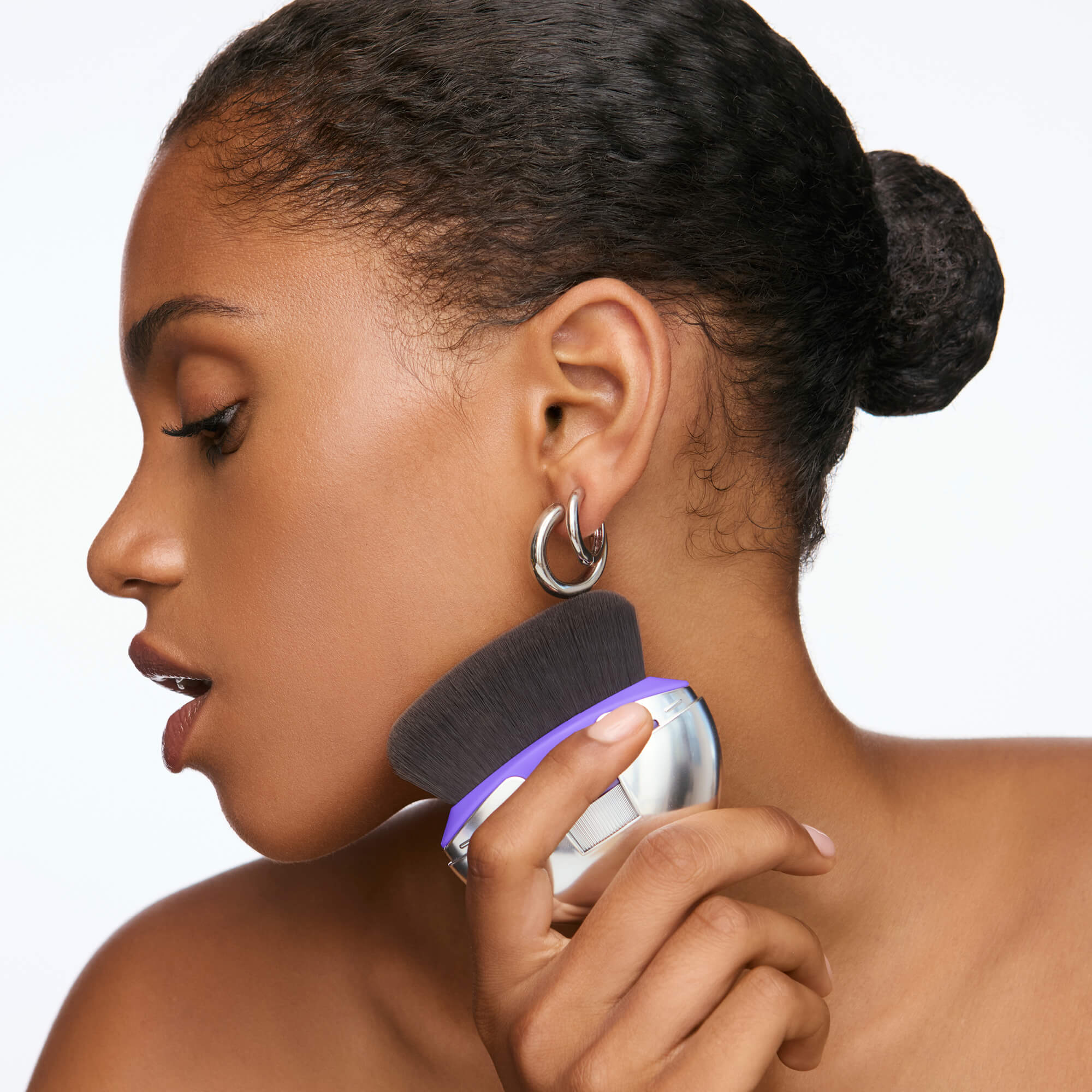 Dial-it Up Foundation Brush - Image 5
