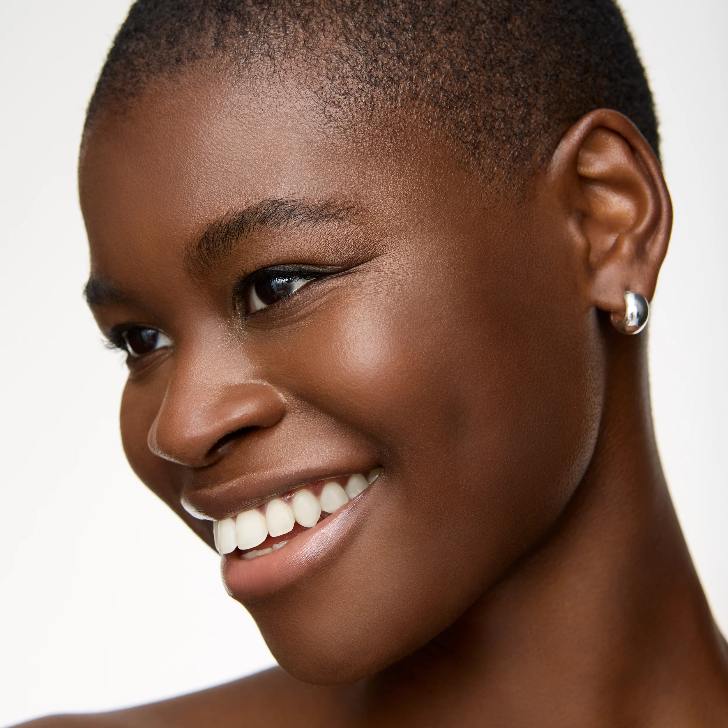 Hyper Bond All-Day Stay Serum Foundation - Image 133